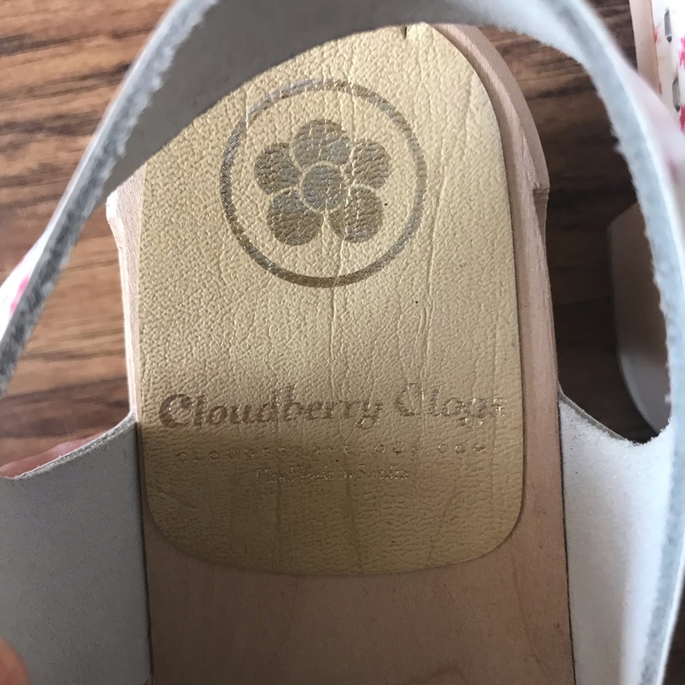 Cloudberry Clogs - image 5